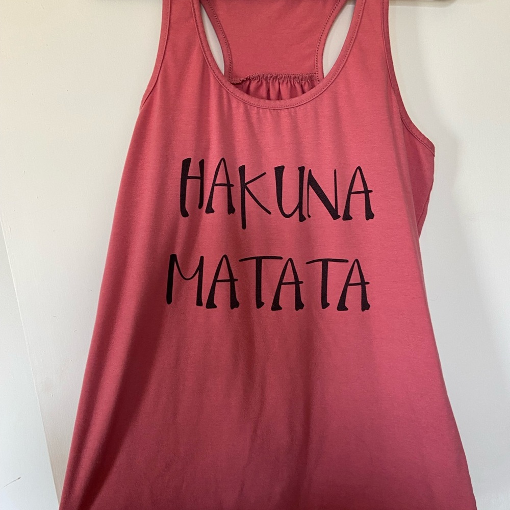 HAKUNA MATATA Women's Pink Tank Top